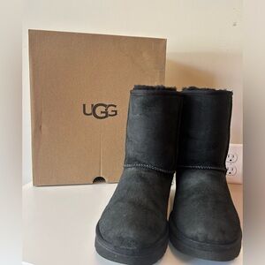 Ugg Classic Short II Sheepskin Winter Boots Size 7